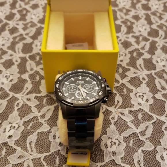 Invicta Men's Speedway Quartz Watch (Model: 22785) - Picture 2 of 8